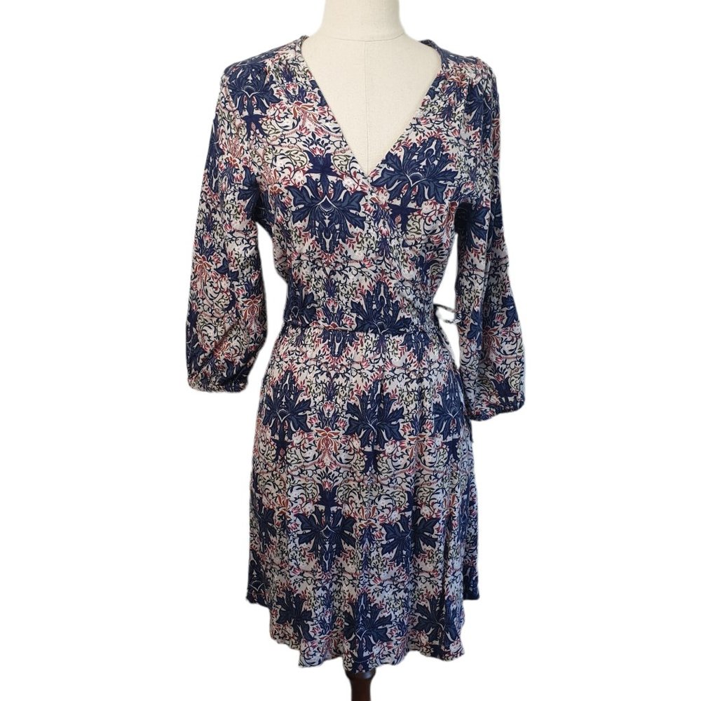Billabong | Size 12 | 100% Rayon 3/4 Sleeve Wrap Look V-Neck Floral Short Dress - Picture 2 of 9